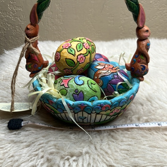 Jim Shore Hunting Eggs Finding Joy Basket With Eggs - Picture 10 of 11